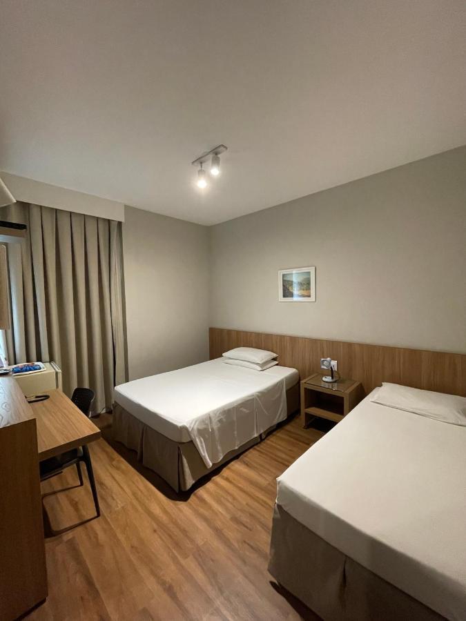 Real Hotel Sete Lagoas Exteriör bild